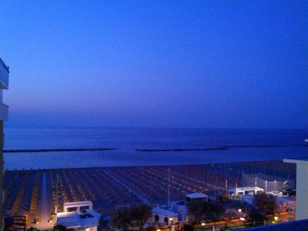 Beach Residence Gabicce Mare Zimmer foto
