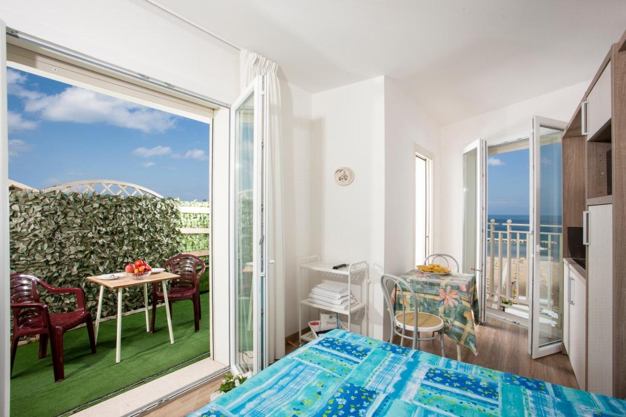 Beach Residence Gabicce Mare Exterior foto